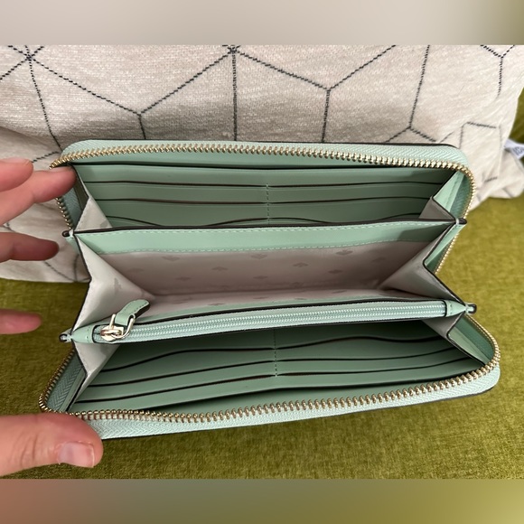 Teal Kate Spade large wallet - Picture 3 of 3
